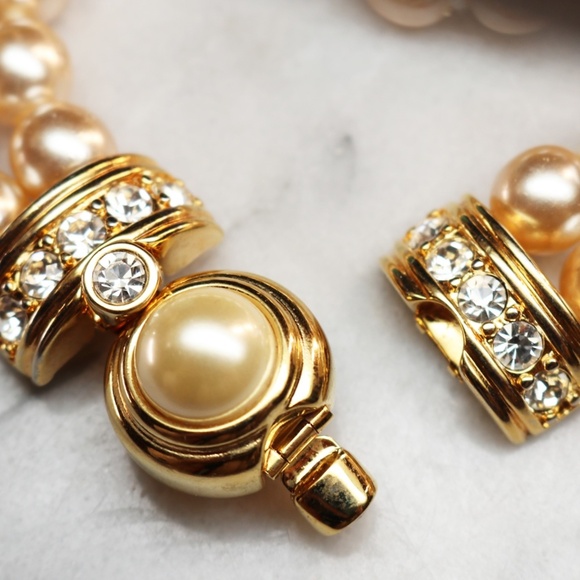 ⚜️ Kenneth Jay Lane Double Strand Pearl Bracelet - Picture 6 of 9